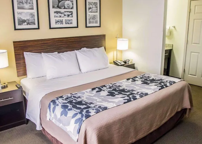 Sleep I-80 Near Amphitheatre-convention Center Inn 4*