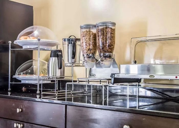Locanda Sleep I-80 Near Amphitheatre-convention Center 4*