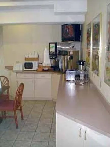 Sleep I-80 Near Amphitheatre-convention Center 4*